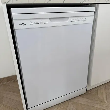 Apartment T2 Luxe 100m Port 2toulon Clim Wifi Fibre Smarttv *