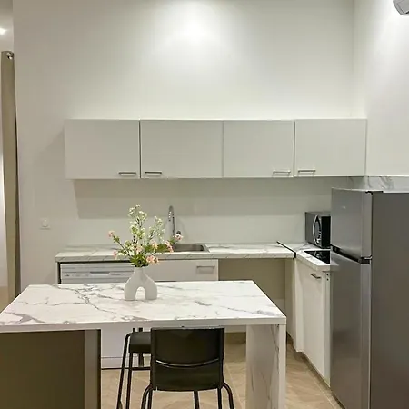Apartment T2 Luxe 100m Port 2toulon Clim Wifi Fibre Smarttv