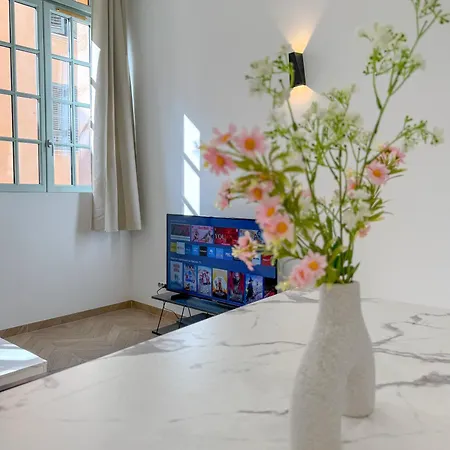 T2 Luxe 100m Port 2toulon Clim Wifi Fibre Smarttv Toulon