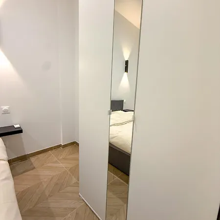 T2 Luxe 100m Port 2toulon Clim Wifi Fibre Smarttv Apartment Toulon